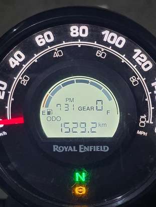 ROYAL ENFIELD-HUNTER 350-2025