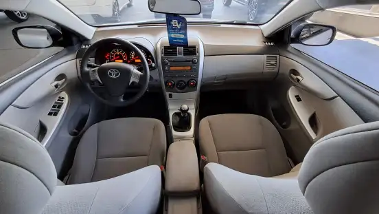 TOYOTA-COROLLA-2013
