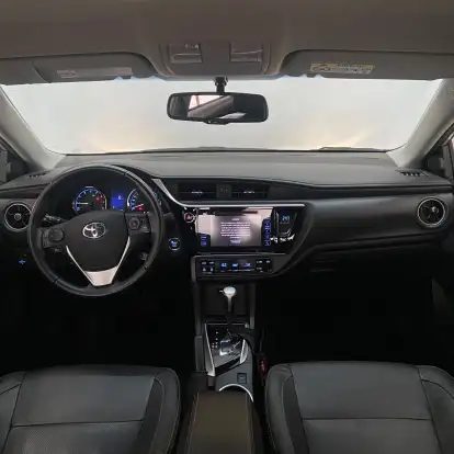 TOYOTA-COROLLA-2020
