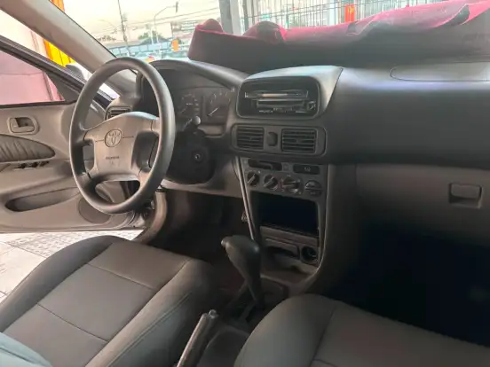 TOYOTA-COROLLA-2001