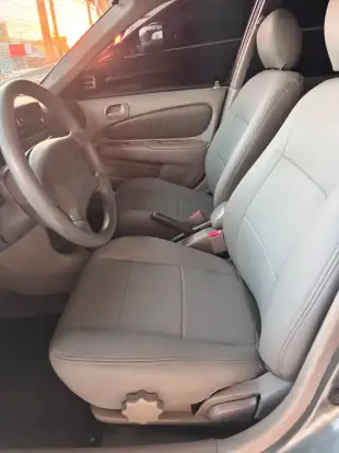 TOYOTA-COROLLA-2001