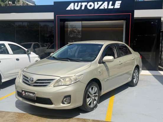 TOYOTA-COROLLA-2012