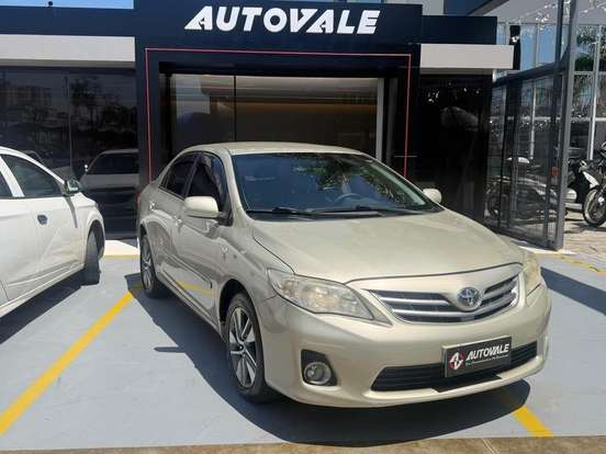 TOYOTA-COROLLA-2012