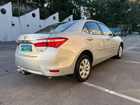 TOYOTA-COROLLA-1.8 GLI 16V FLEX 4P AUTOMÁTICO TOYOTA-COROLLA-2016
