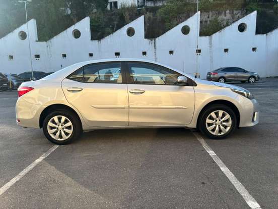 TOYOTA-COROLLA-2016