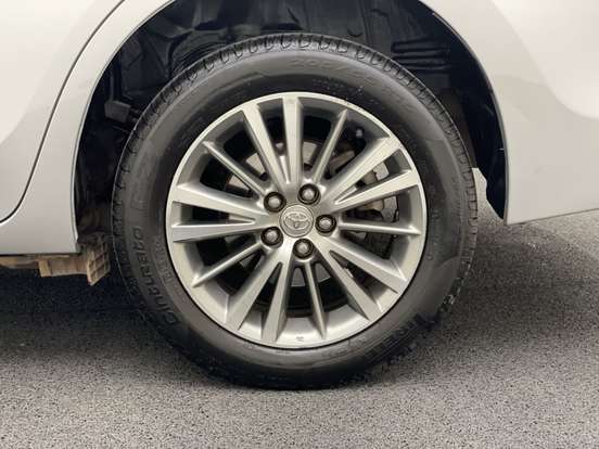TOYOTA-COROLLA-2019