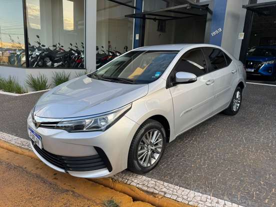 TOYOTA-COROLLA-2018