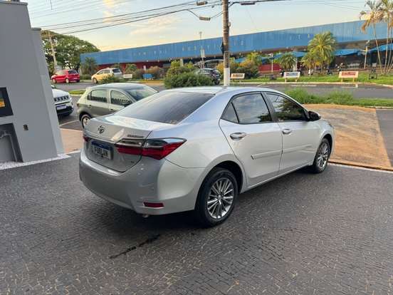 TOYOTA-COROLLA-1.8 GLI UPPER 16V FLEX 4P AUTOMÁTICO TOYOTA-COROLLA-2018
