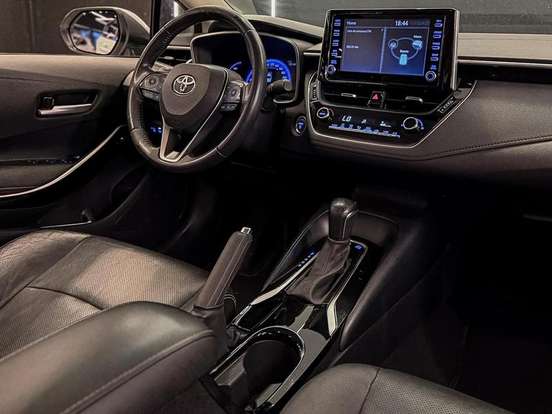 TOYOTA-COROLLA-2021