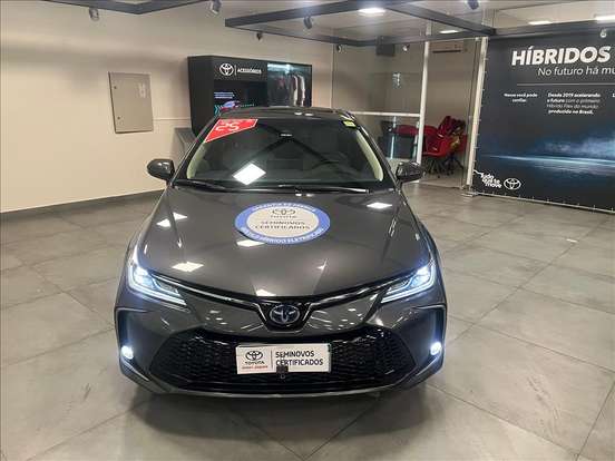 TOYOTA-COROLLA-2025