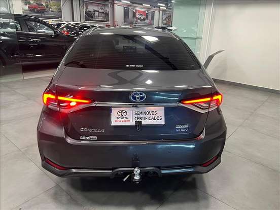 TOYOTA-COROLLA-2025