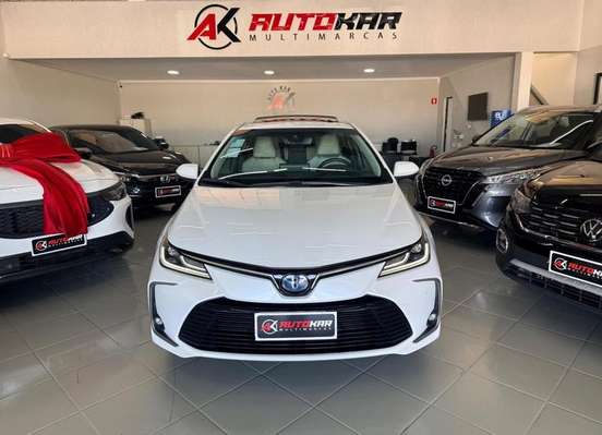 TOYOTA-COROLLA-2023