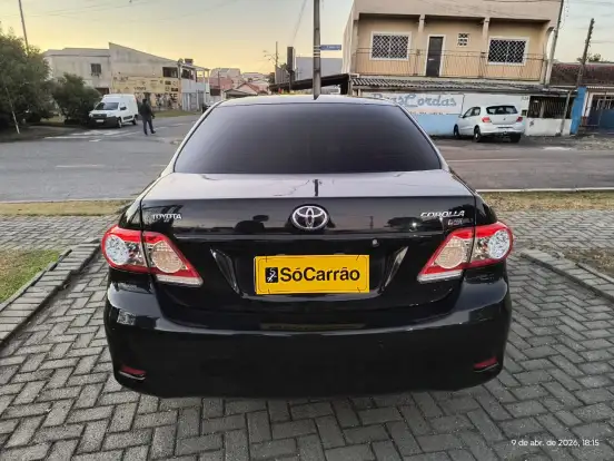 TOYOTA-COROLLA-2011