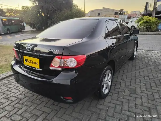 TOYOTA-COROLLA-2011