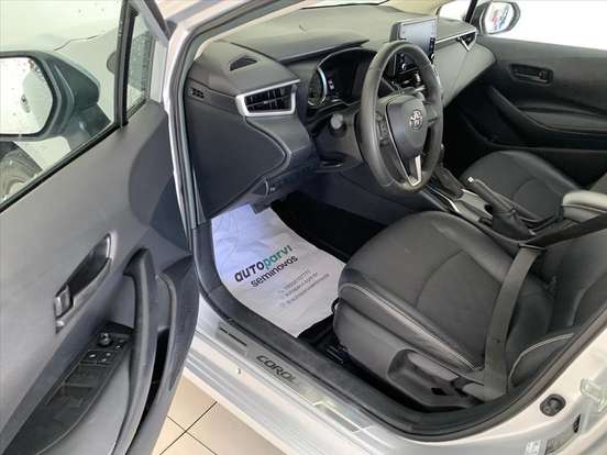 TOYOTA-COROLLA-2021