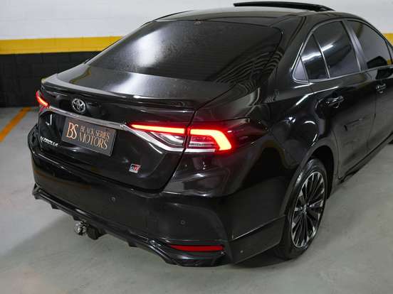 TOYOTA-COROLLA-2023
