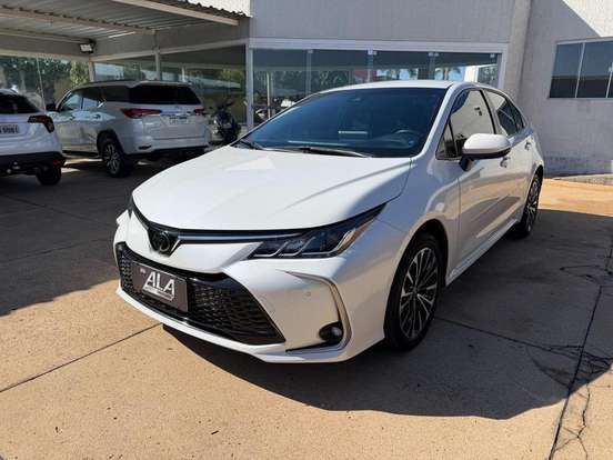 TOYOTA-COROLLA-2024
