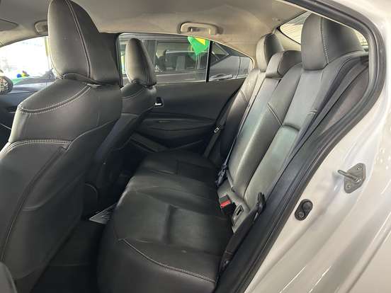 TOYOTA-COROLLA-2023