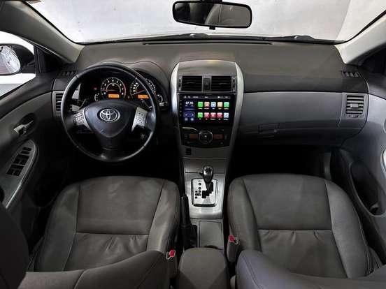 TOYOTA-COROLLA-2011
