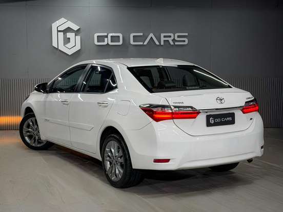 TOYOTA-COROLLA-2018