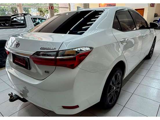 TOYOTA-COROLLA-2018