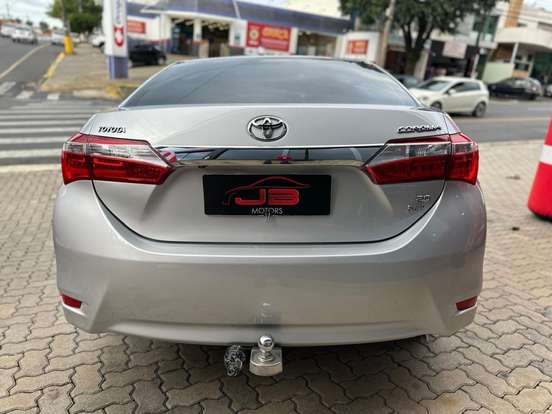 TOYOTA-COROLLA-2015