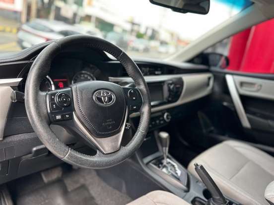 TOYOTA-COROLLA-2015