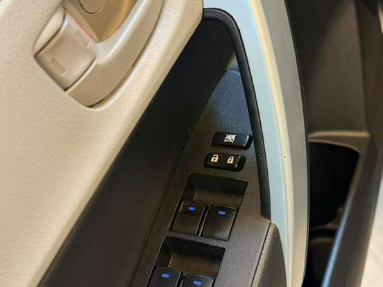 TOYOTA-COROLLA-2.0 XEI 16V FLEX 4P AUTOMÁTICO TOYOTA-COROLLA-2017