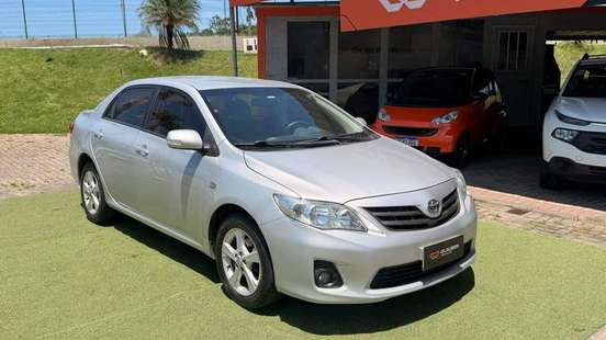 TOYOTA-COROLLA-2013