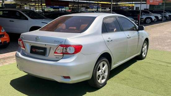 TOYOTA-COROLLA-2013