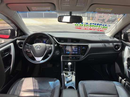 TOYOTA-COROLLA-2018