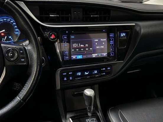 TOYOTA-COROLLA-2018