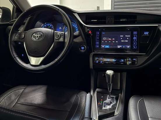 TOYOTA-COROLLA-2018