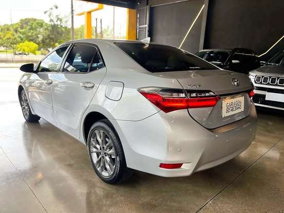 TOYOTA-COROLLA-2017
