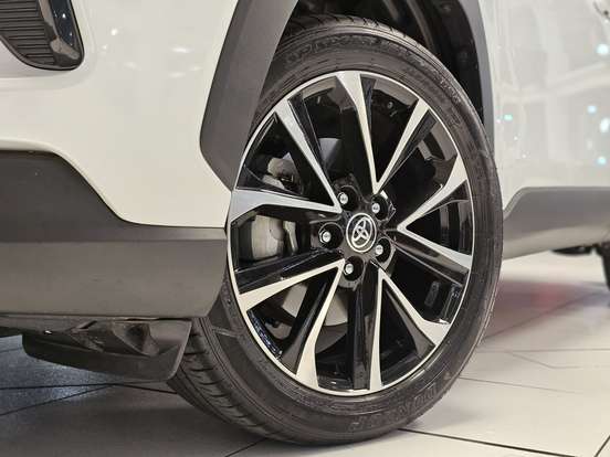 TOYOTA-COROLLA CROSS-2024