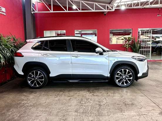 TOYOTA-COROLLA CROSS-2021