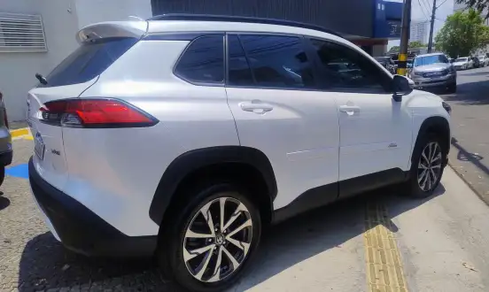 TOYOTA-COROLLA CROSS-2024
