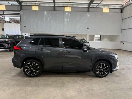 TOYOTA-COROLLA CROSS-2024