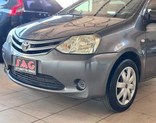 TOYOTA-ETIOS-2014