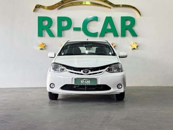 TOYOTA-ETIOS-2013
