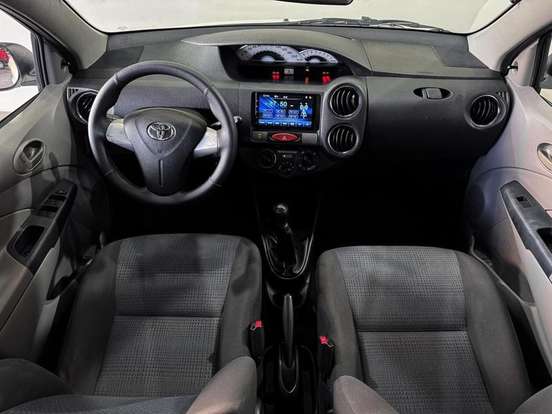 TOYOTA-ETIOS-1.3 16V FLEX 4P MANUAL TOYOTA-ETIOS-2013