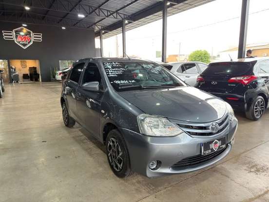 TOYOTA-ETIOS-1.3 X 16V FLEX 4P MANUAL TOYOTA-ETIOS-2015