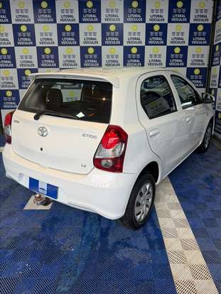 TOYOTA-ETIOS-2019