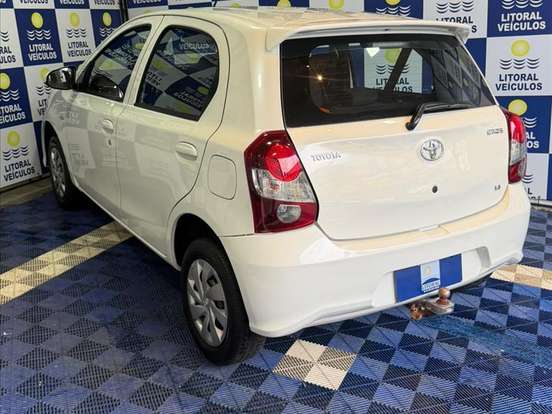 TOYOTA-ETIOS-1.3 X 16V FLEX 4P MANUAL TOYOTA-ETIOS-2019