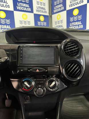 TOYOTA-ETIOS-2019