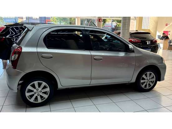 TOYOTA-ETIOS-1.5 X PLUS 16V FLEX 4P AUTOMÁTICO TOYOTA-ETIOS-2020