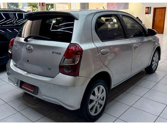 TOYOTA-ETIOS-1.5 X PLUS 16V FLEX 4P AUTOMÁTICO TOYOTA-ETIOS-2020