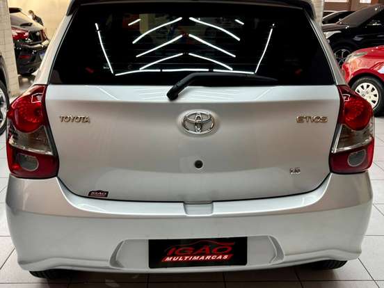 TOYOTA-ETIOS-1.5 X PLUS 16V FLEX 4P AUTOMÁTICO TOYOTA-ETIOS-2020