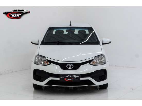 TOYOTA-ETIOS-2021