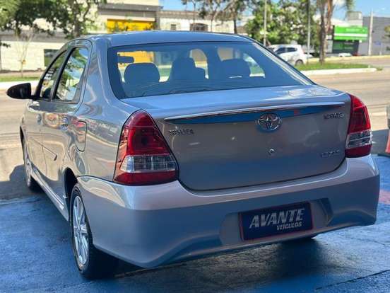 TOYOTA-ETIOS-1.5 XLS 16V FLEX 4P AUTOMÁTICO TOYOTA-ETIOS-2017